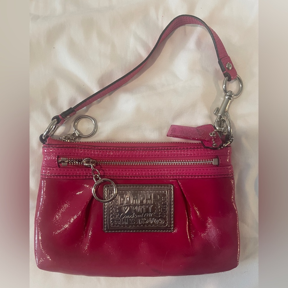 2000’s Vintage Coach Poppy Wristlet
